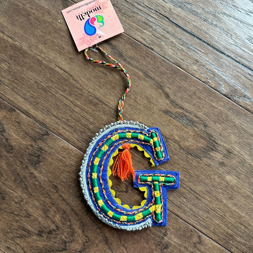 Only one left!! Felt Letter G Ornament /Present Topper